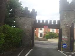 castlepark gate - 10105.jpg